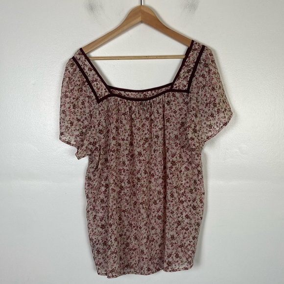 Torrid Floral Chiffon Short Sleeves Top Size 1X Pink Semi Sheer Flutter Sleeves - Picture 5 of 11